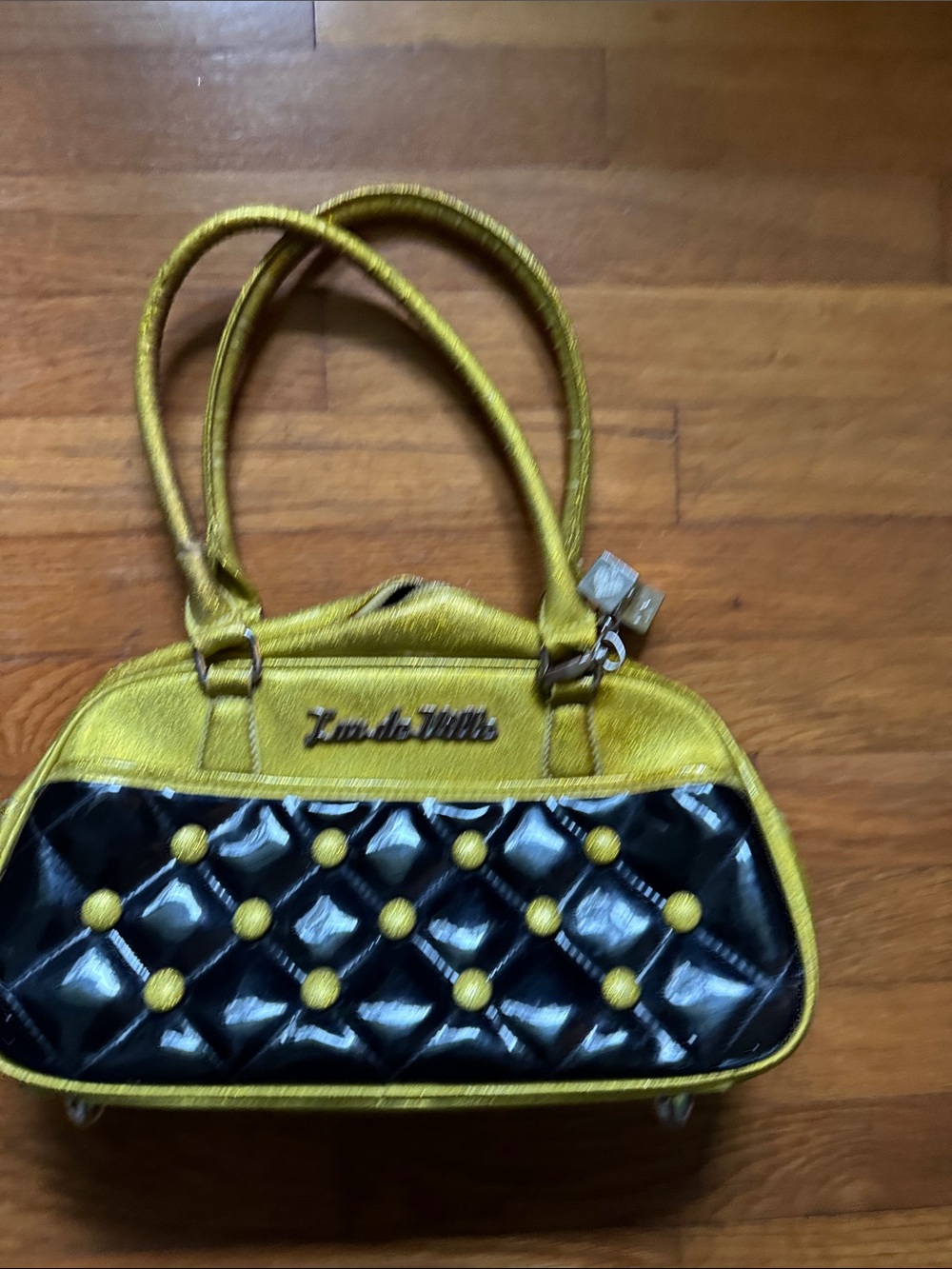 Lux Deville yellow gold pinup purse